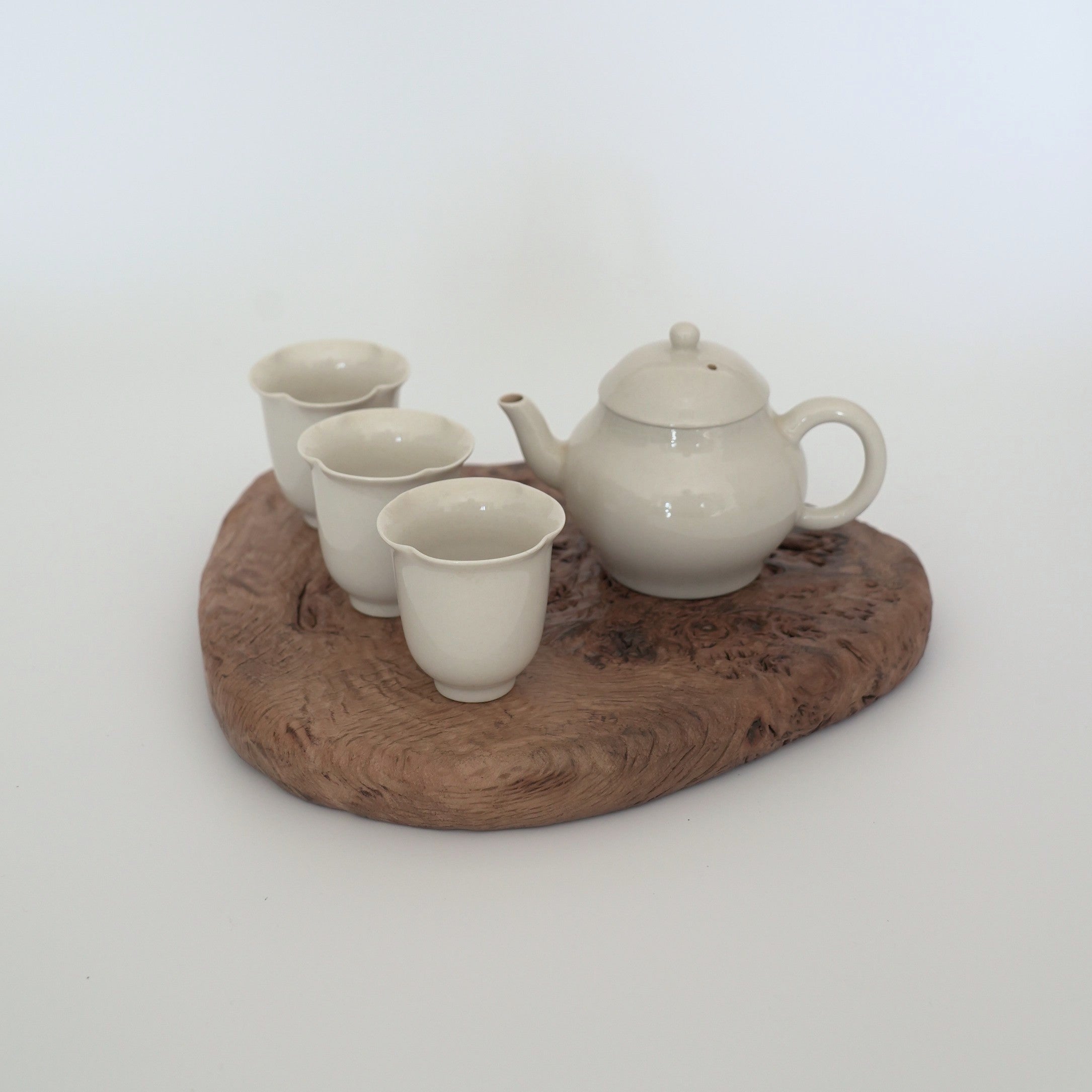 木製樹瘤壺承中