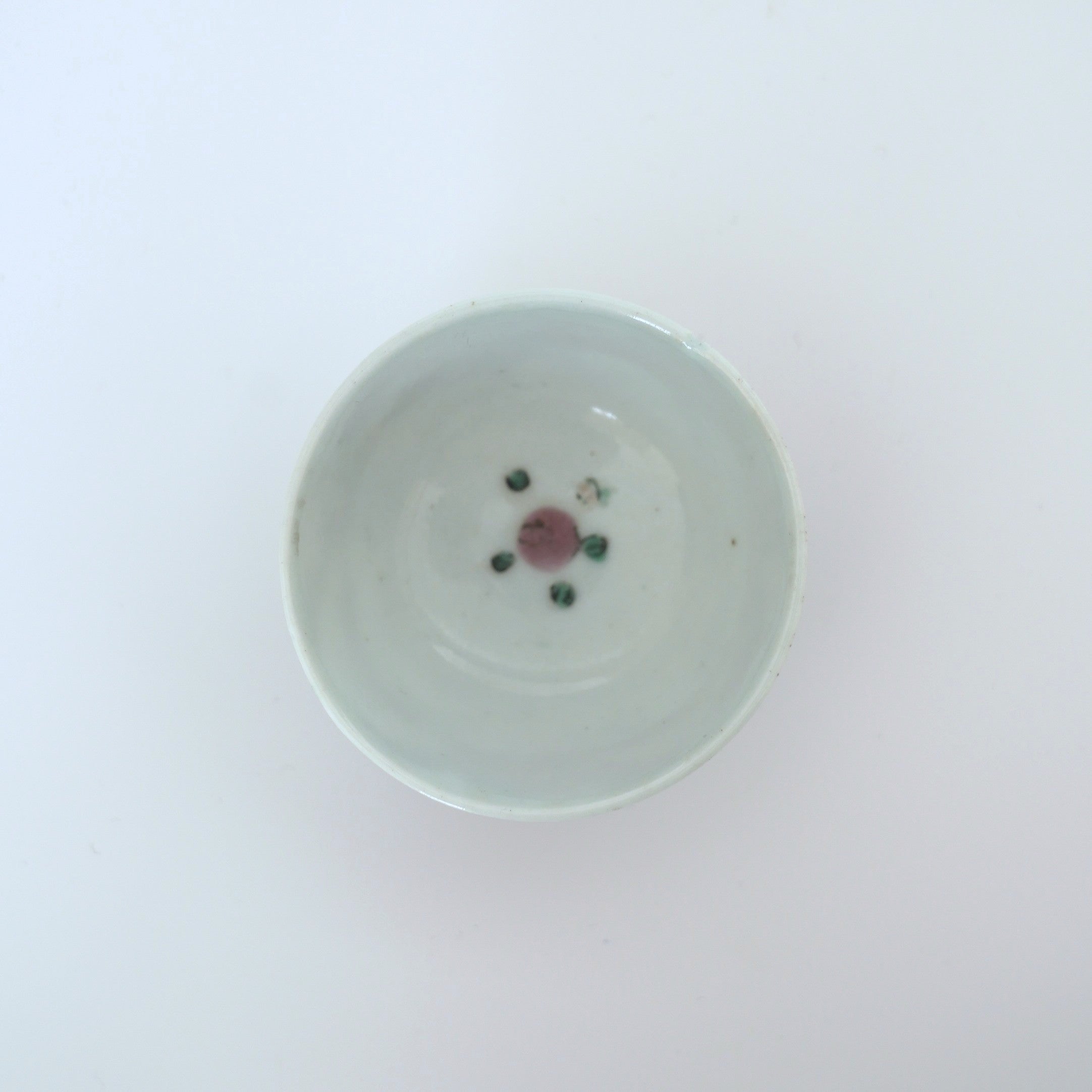 粉彩七宝三多文茶杯⑦