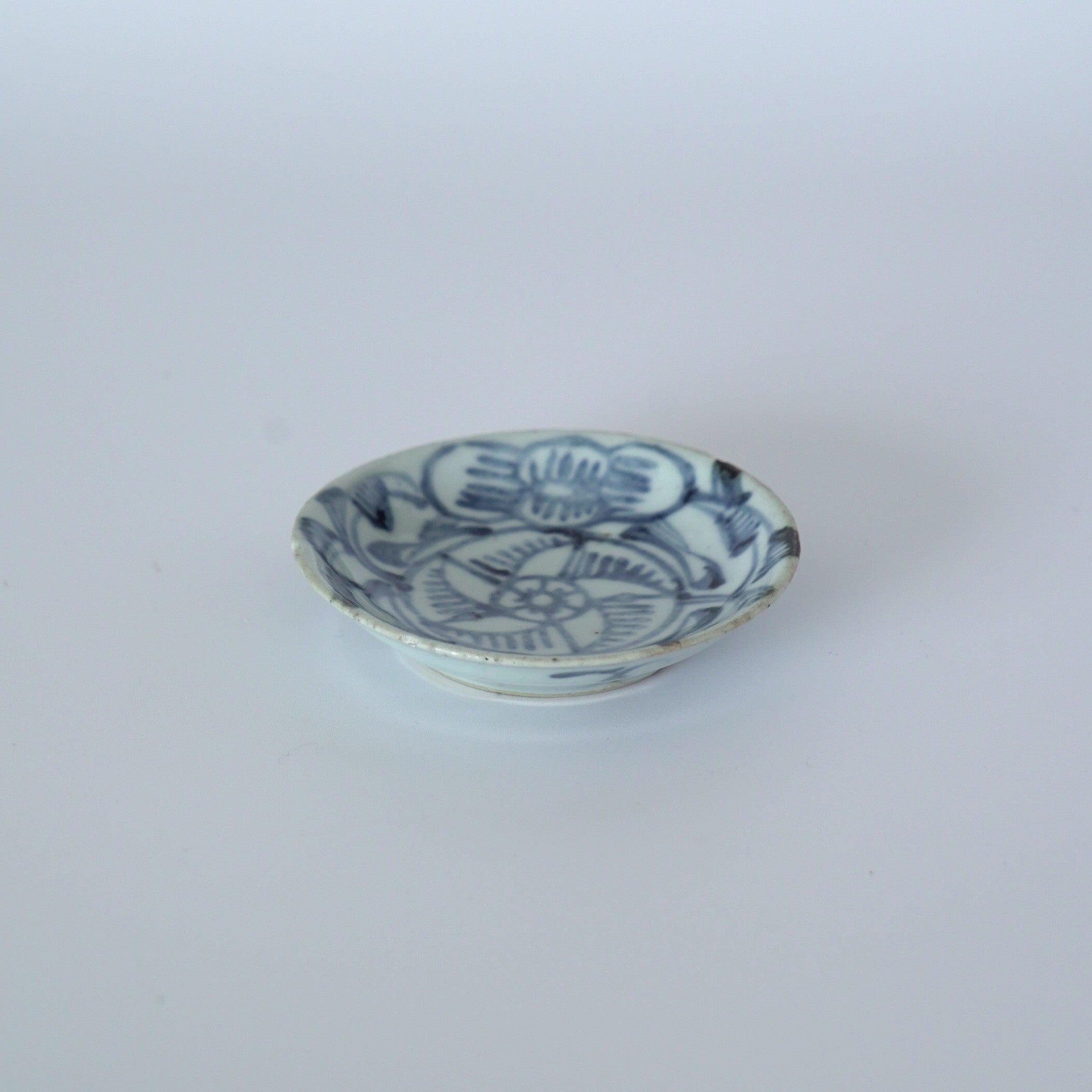 青花牡丹文豆皿