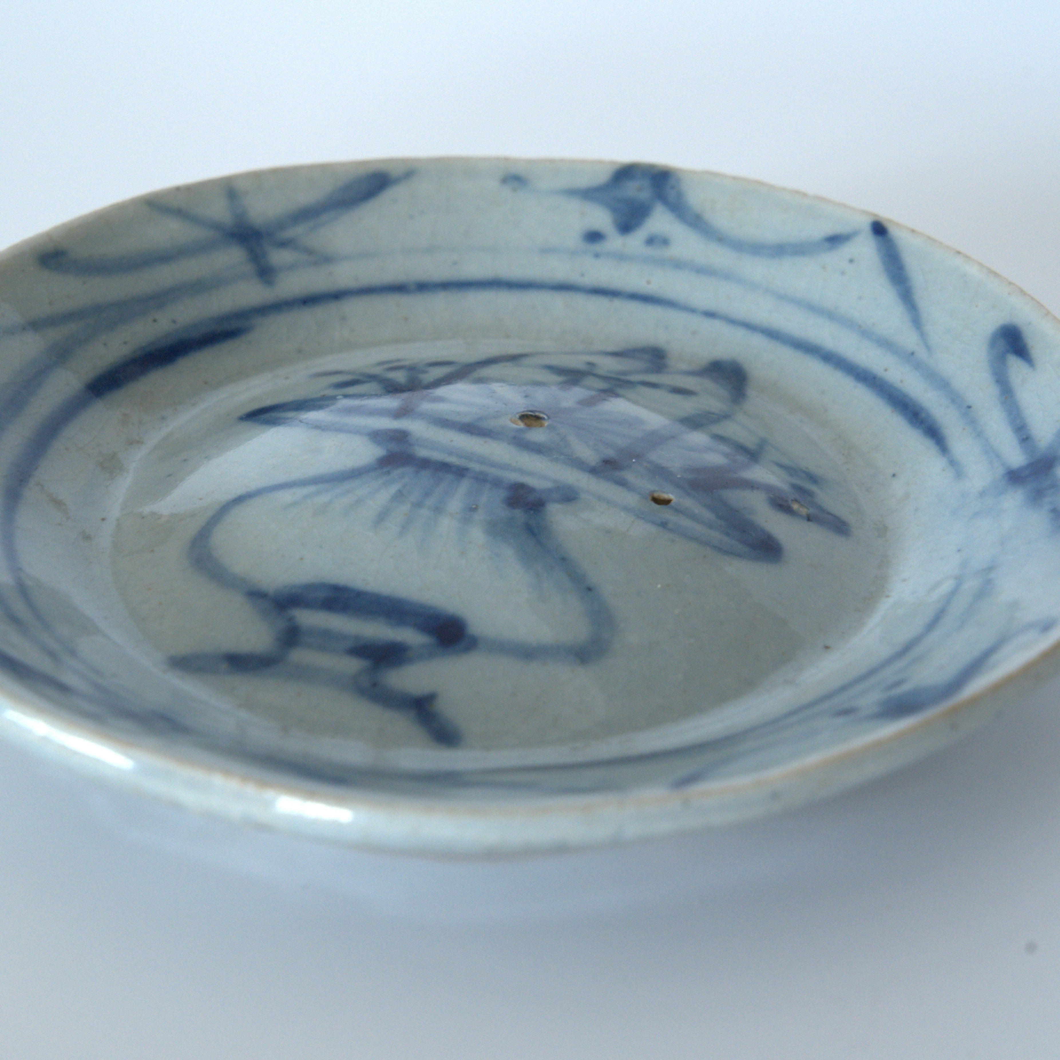 青花花籠蝙蝠文皿