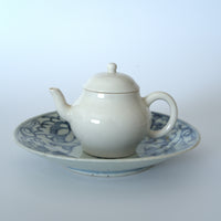 青花蝶恋花文皿①