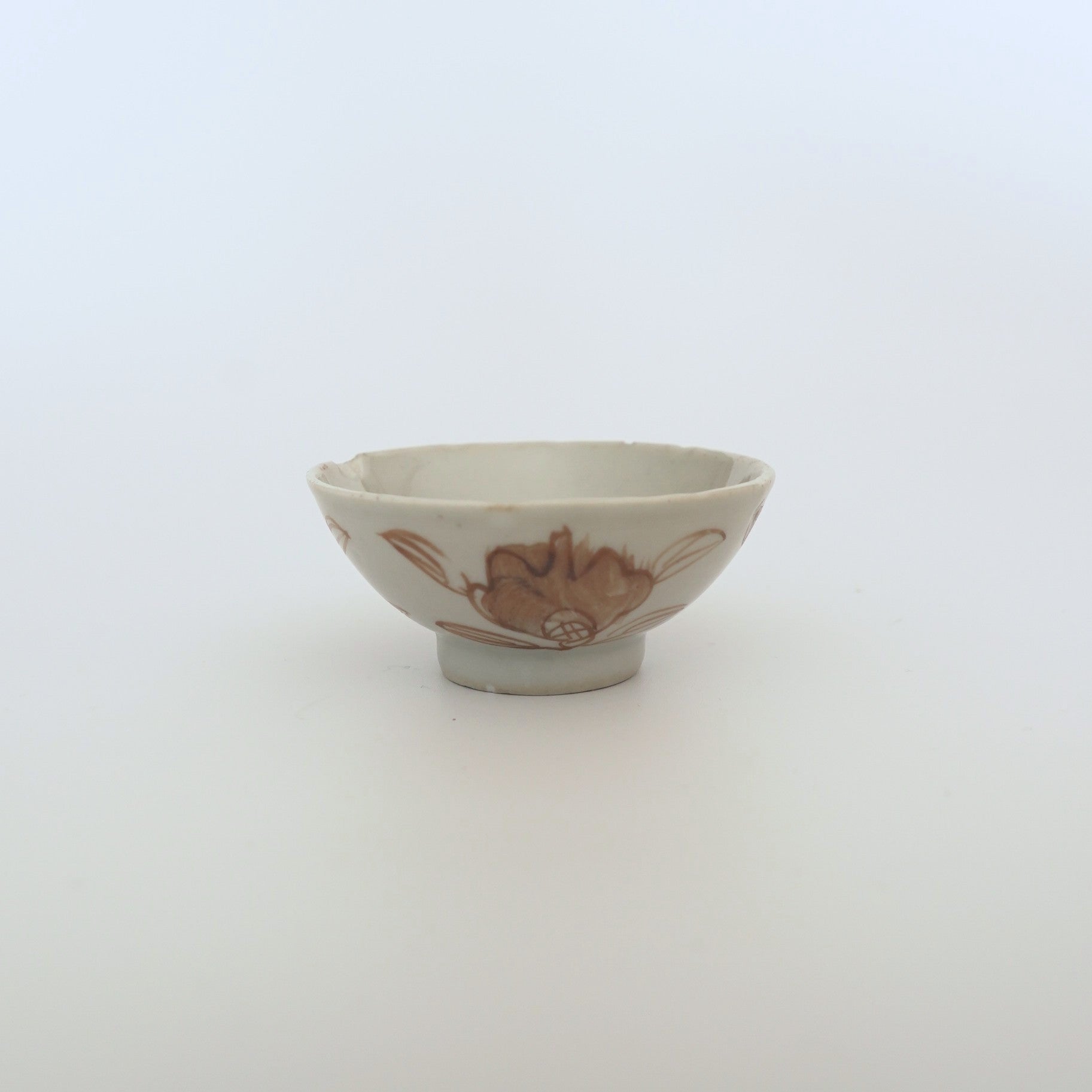 赤絵福寿三多文茶杯⑧