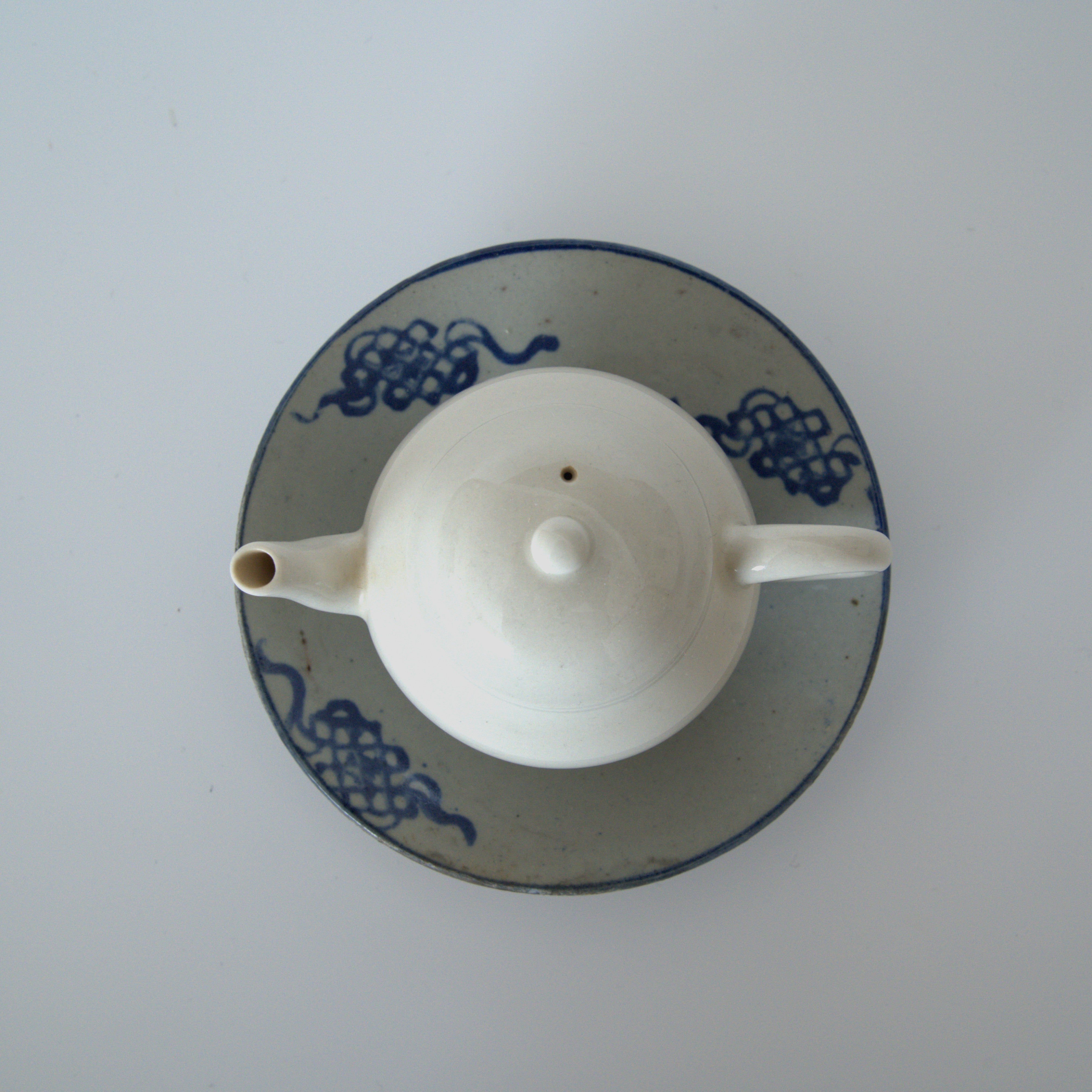 青花中国結文小皿⑤