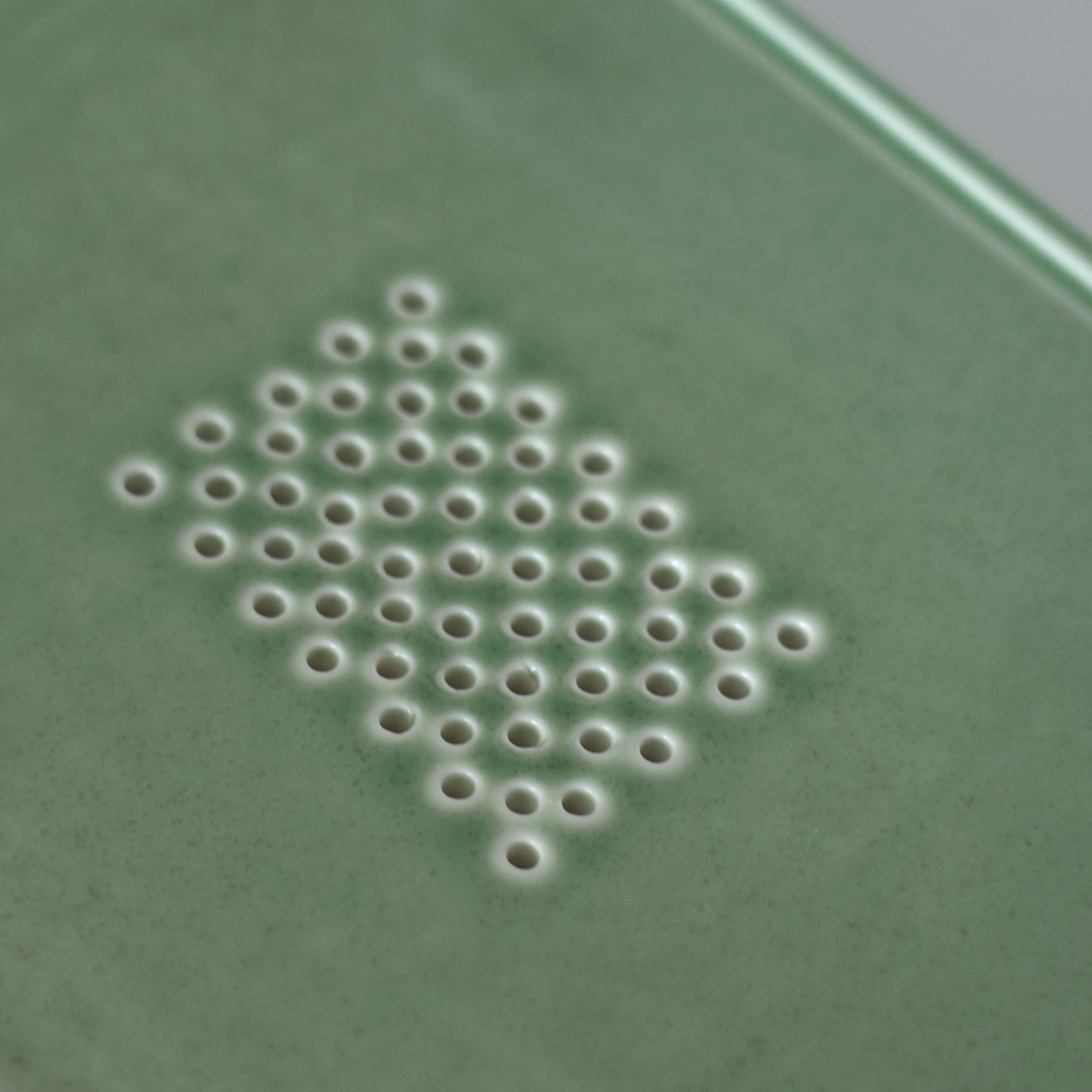 長方窯変茶盤③錆青磁色