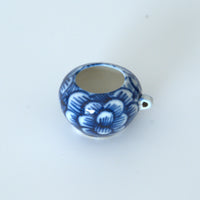 青花牡丹文蓋置①