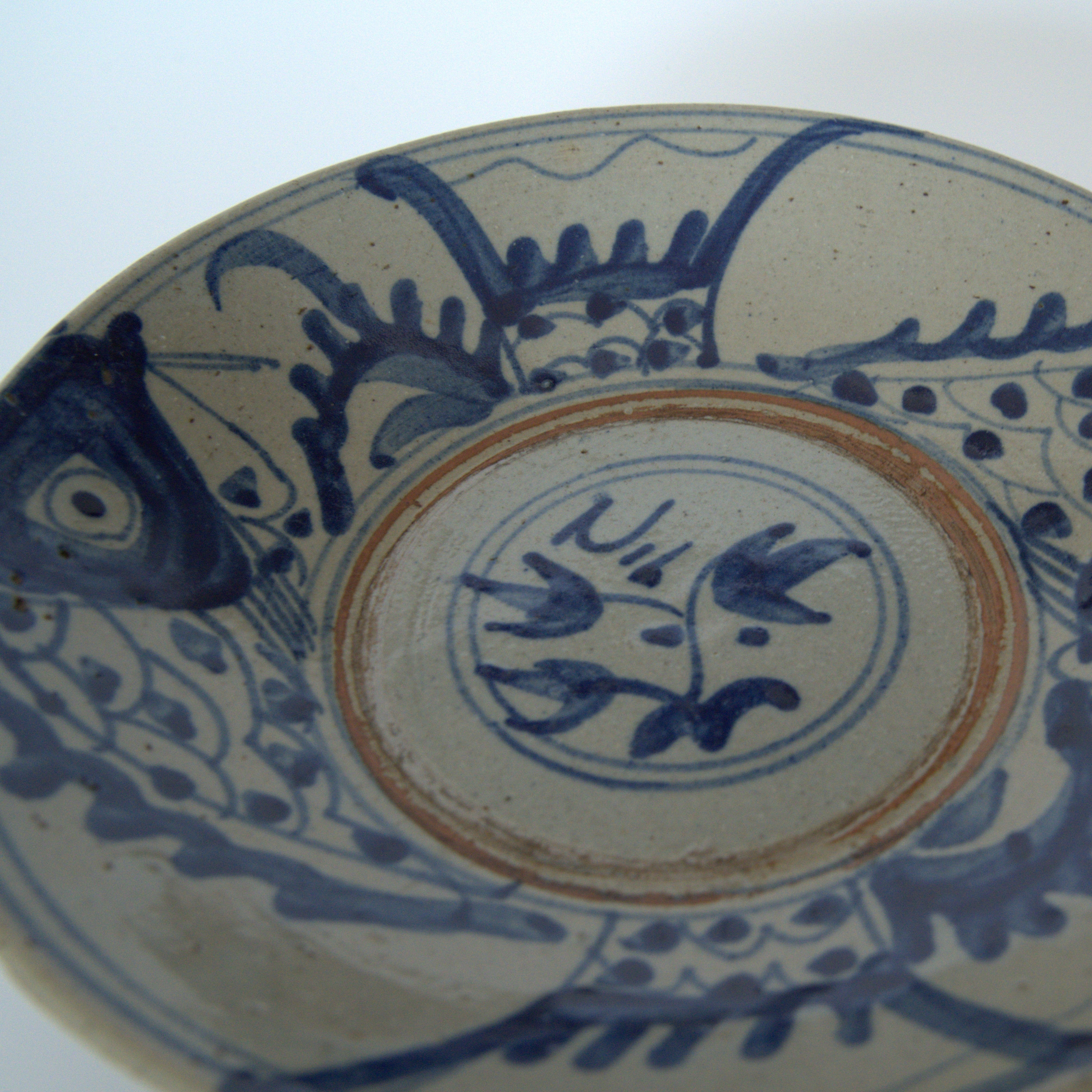 青花双魚花文皿大①