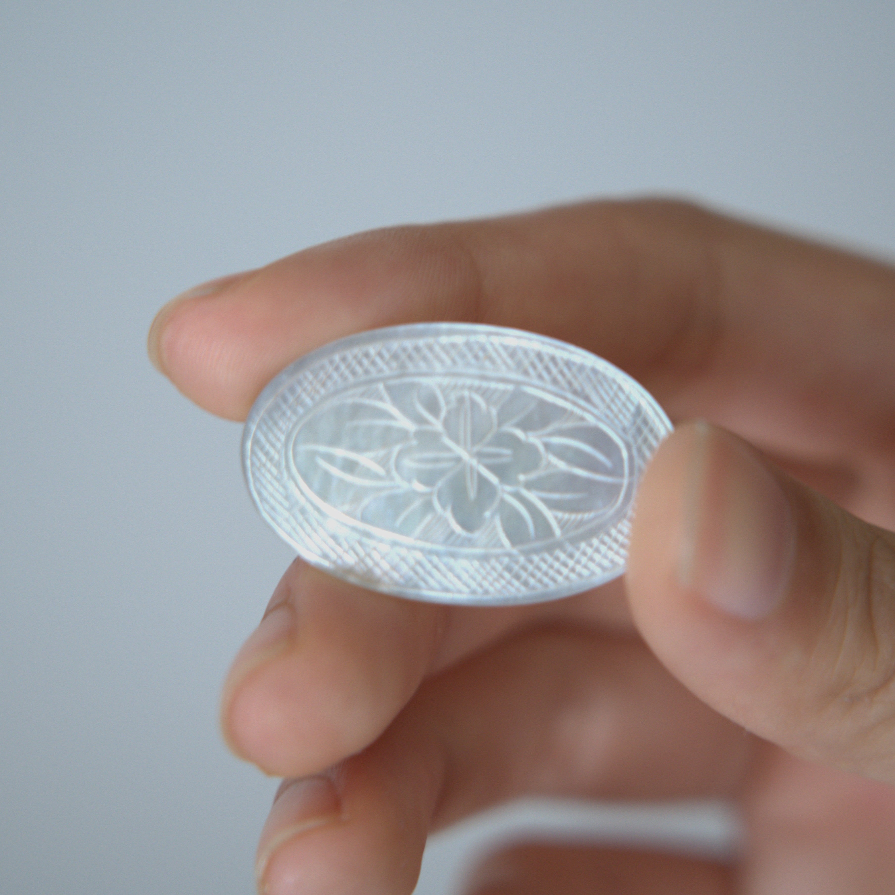 白蝶貝山茶花茶枕①楕円