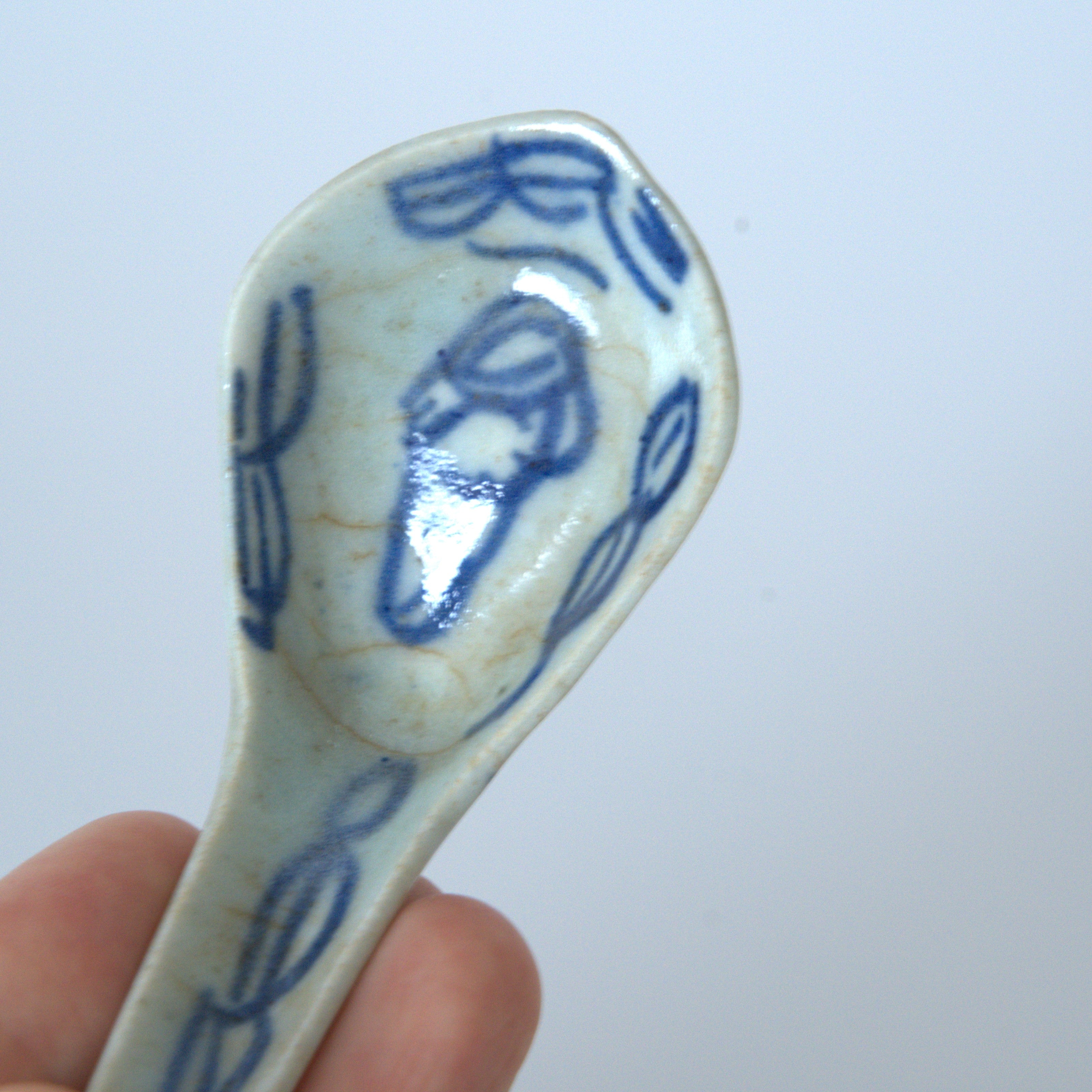 青花絡枝蓮文レンゲ②