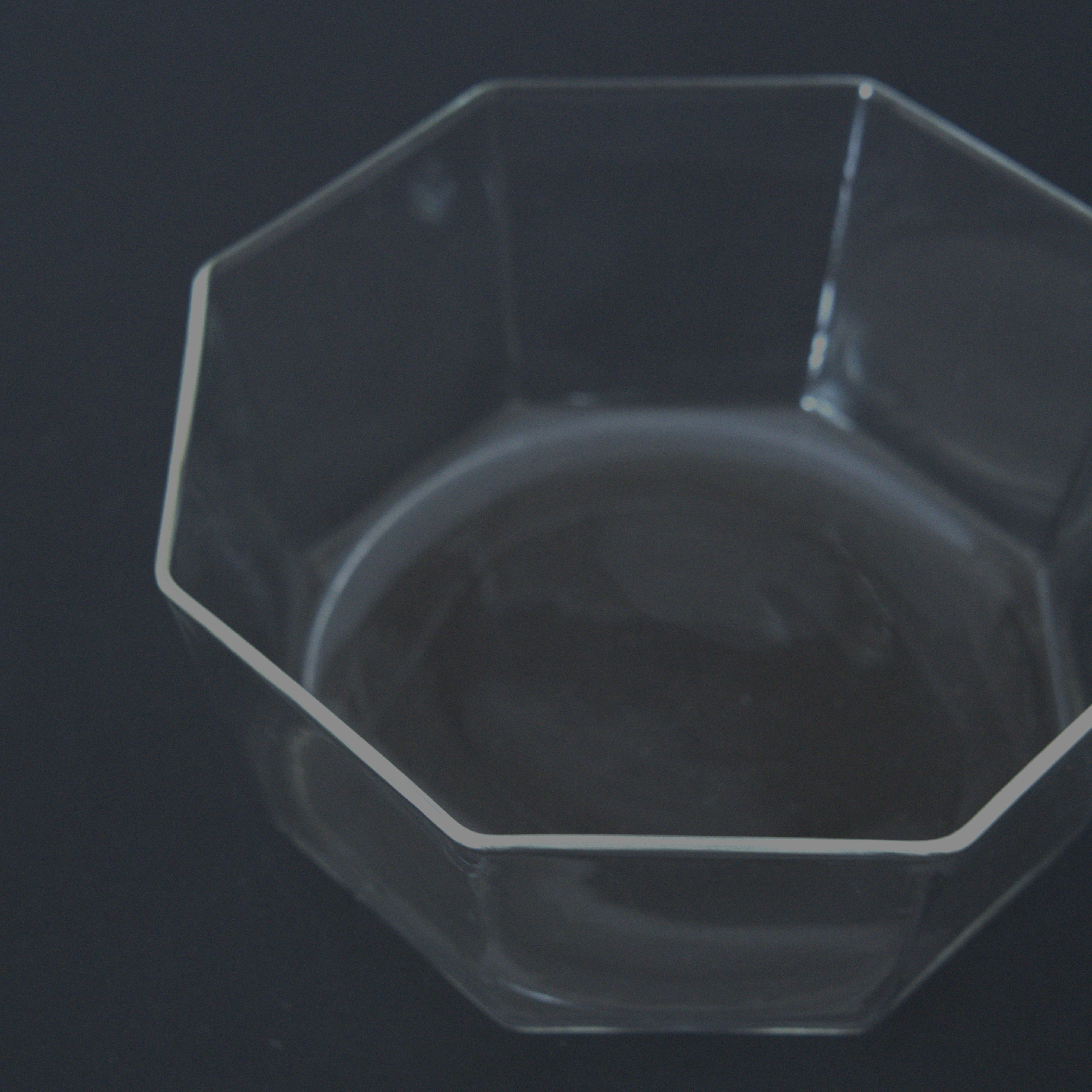 ガラス製八角建水