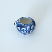 青花牡丹文蓋置①