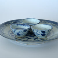 青花唐草文小茶杯３個セット②