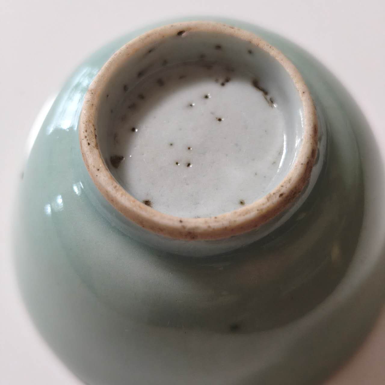 豆青釉茶杯⑧
