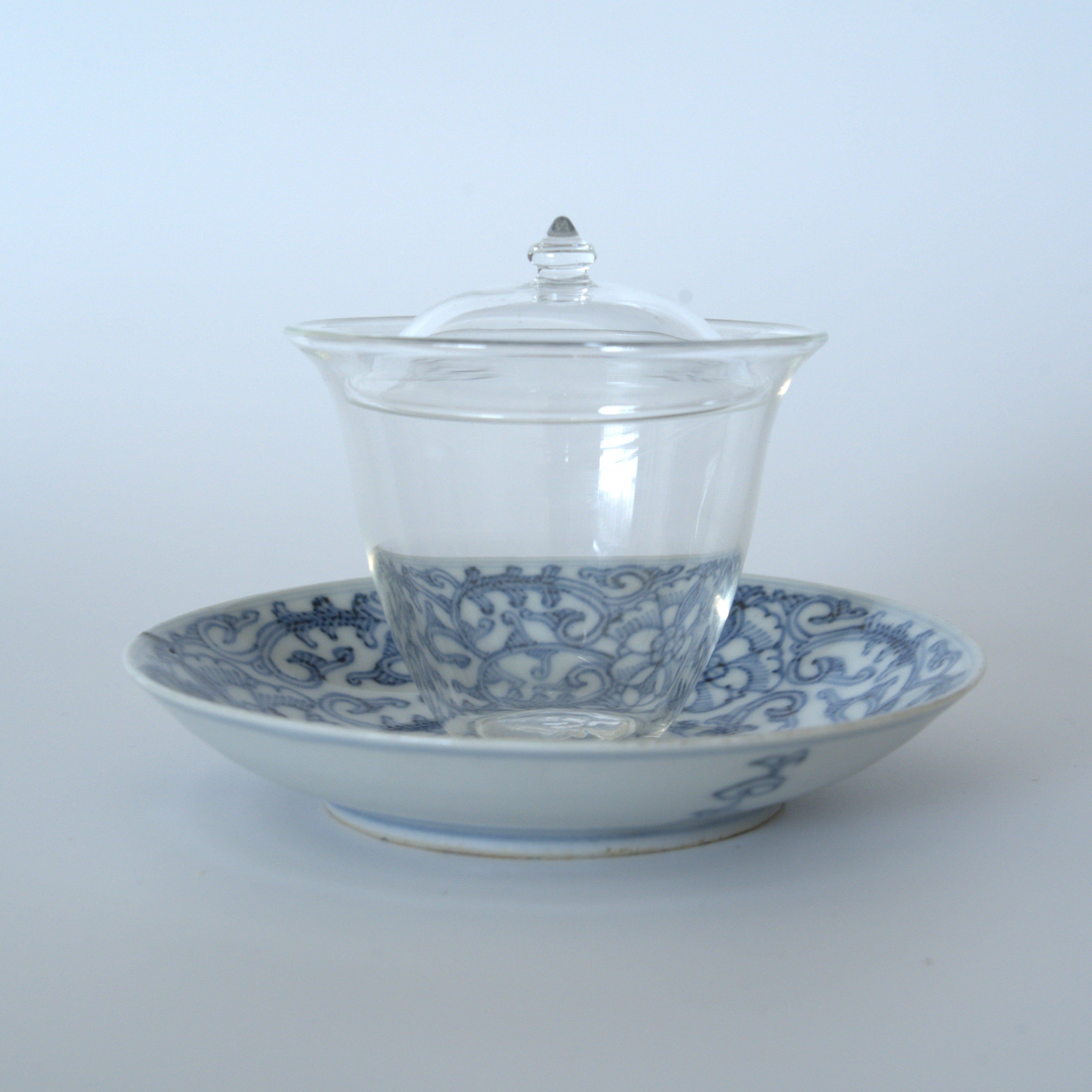 青花蝶恋花文皿③