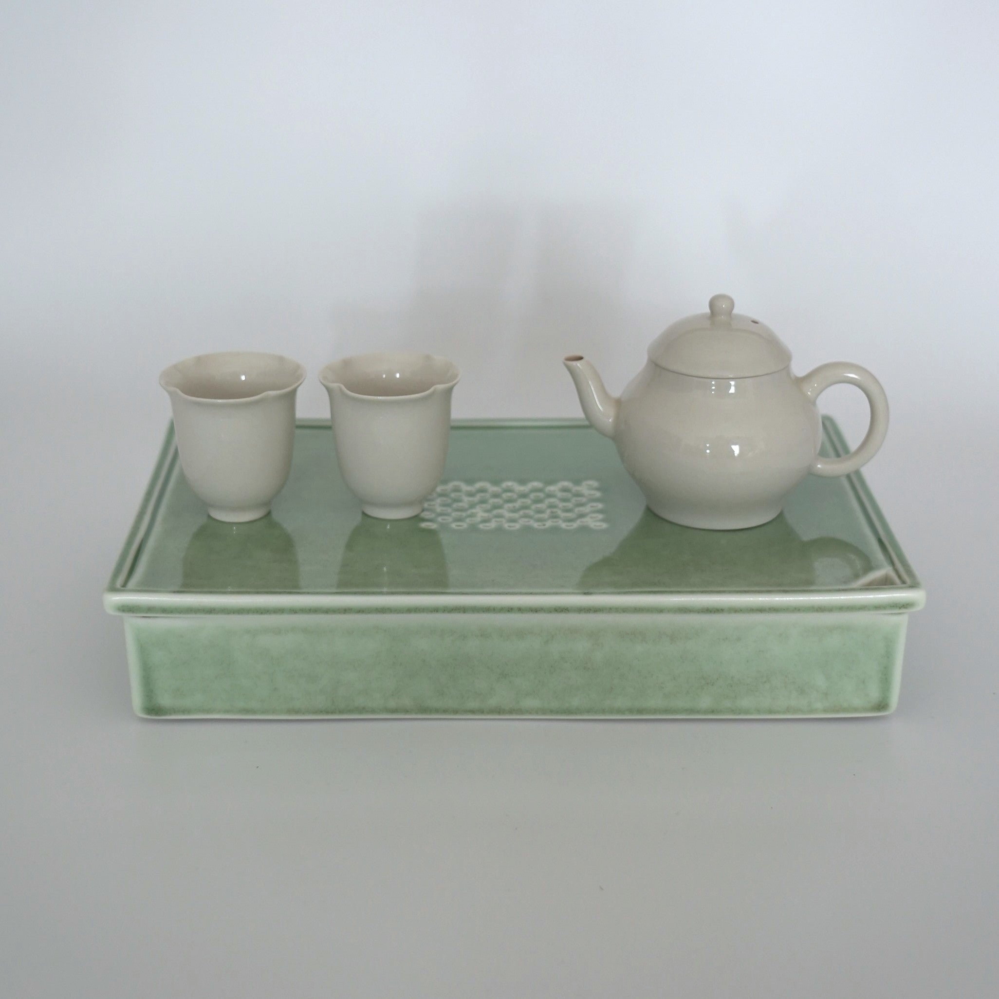 長方窯変茶盤③錆青磁色