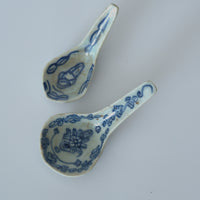 青花絡枝蓮文レンゲ①