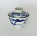 青花山水図蓋碗