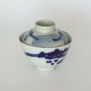 青花山水図蓋碗