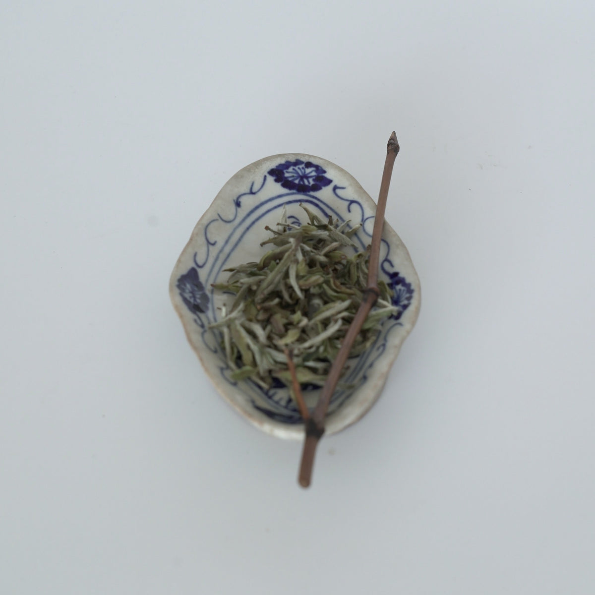 青花花卉文高台皿③小