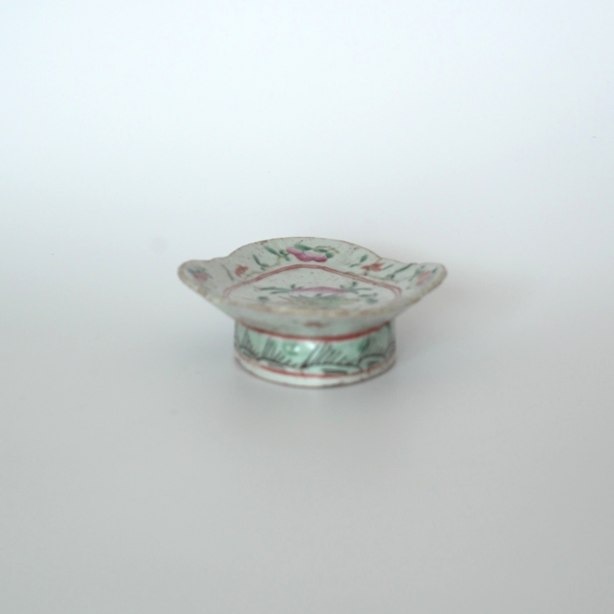 粉彩三多文高台皿③小