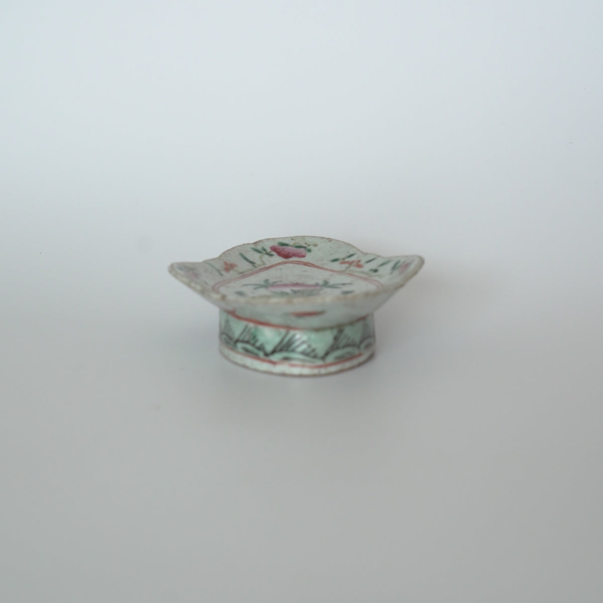 粉彩三多文高台皿③小