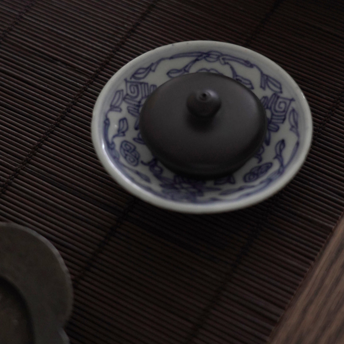 青花絡枝蓮文豆皿②