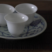 青花絡枝蓮文皿④