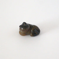 石製回頭猫茶枕 左②