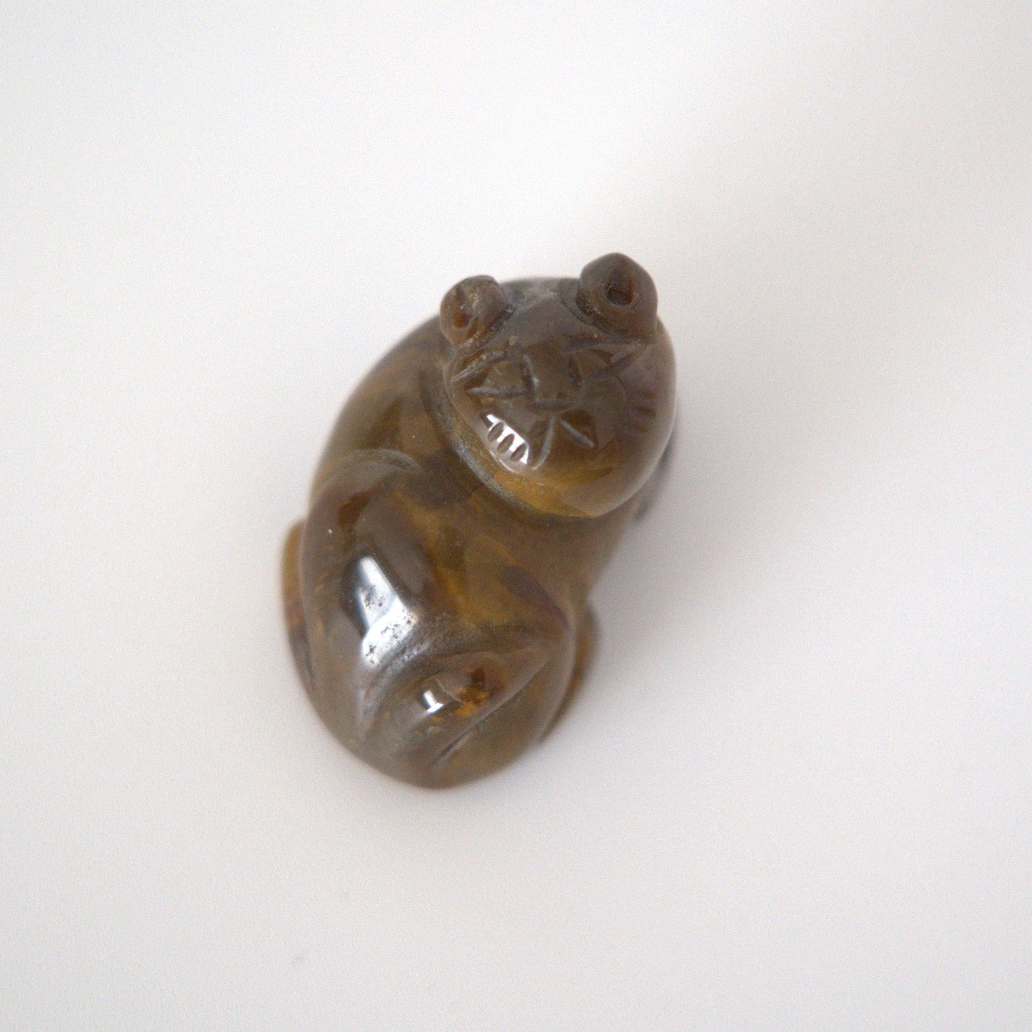 石製回頭猫茶枕 右①