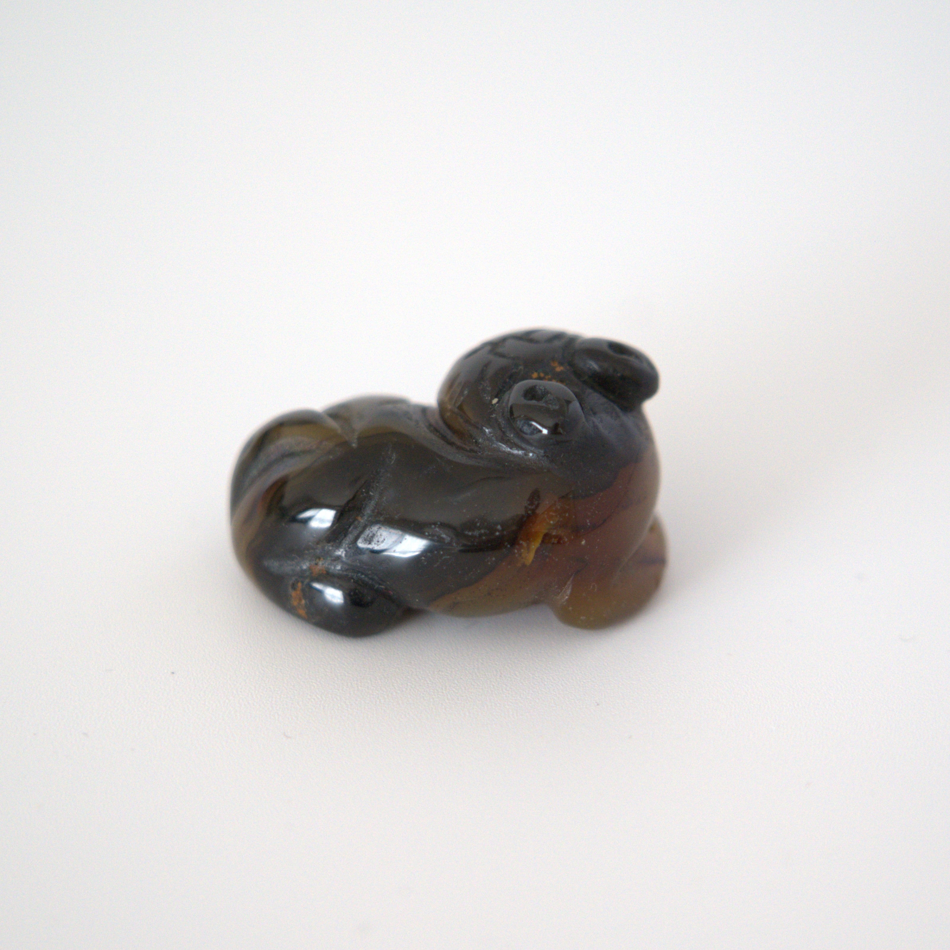 石製回頭猫茶枕 左②