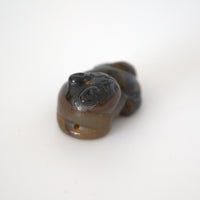 石製回頭猫茶枕 左②