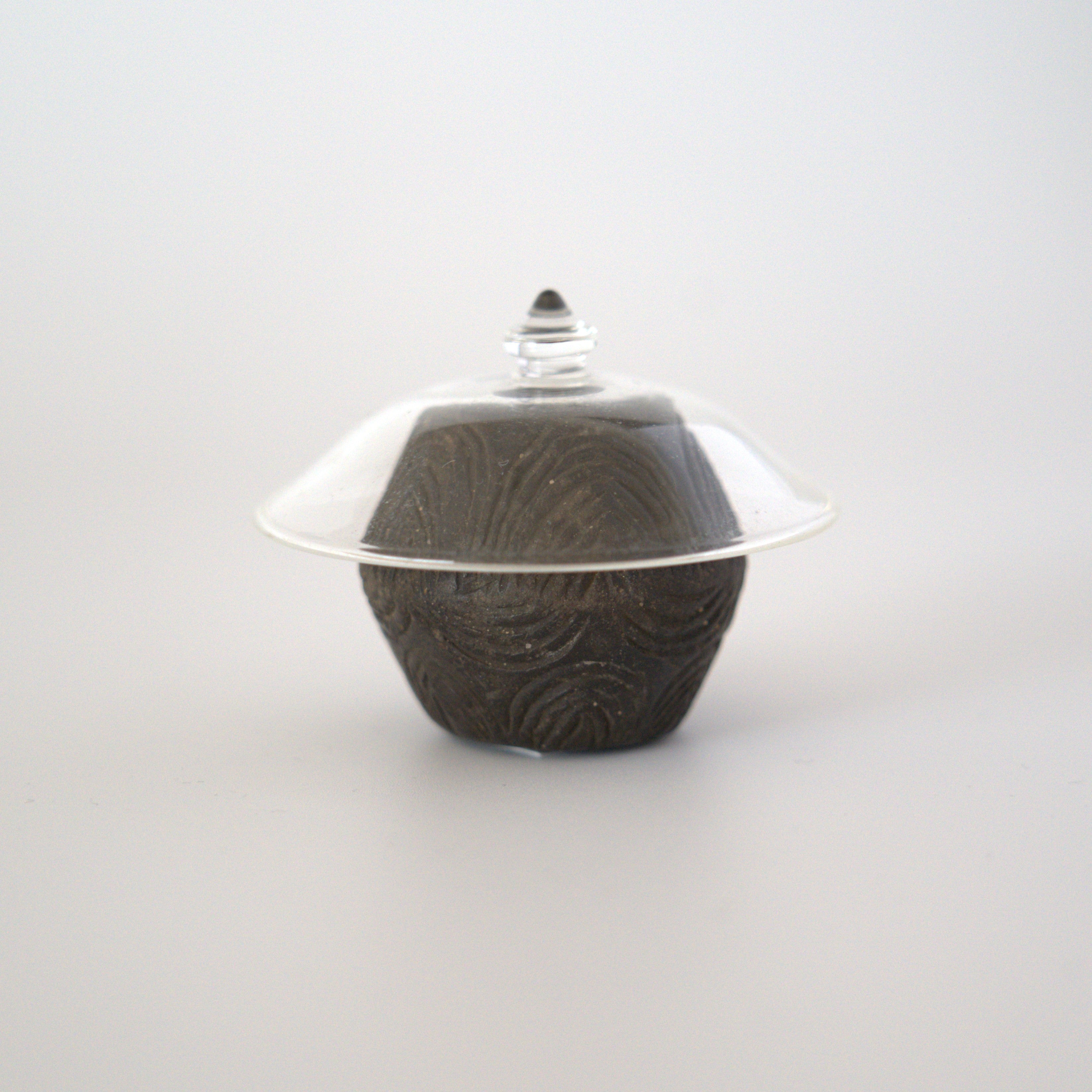 陶製七宝文蓋置 ②