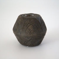 陶製七宝文蓋置 ②