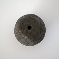 陶製七宝文蓋置 ②