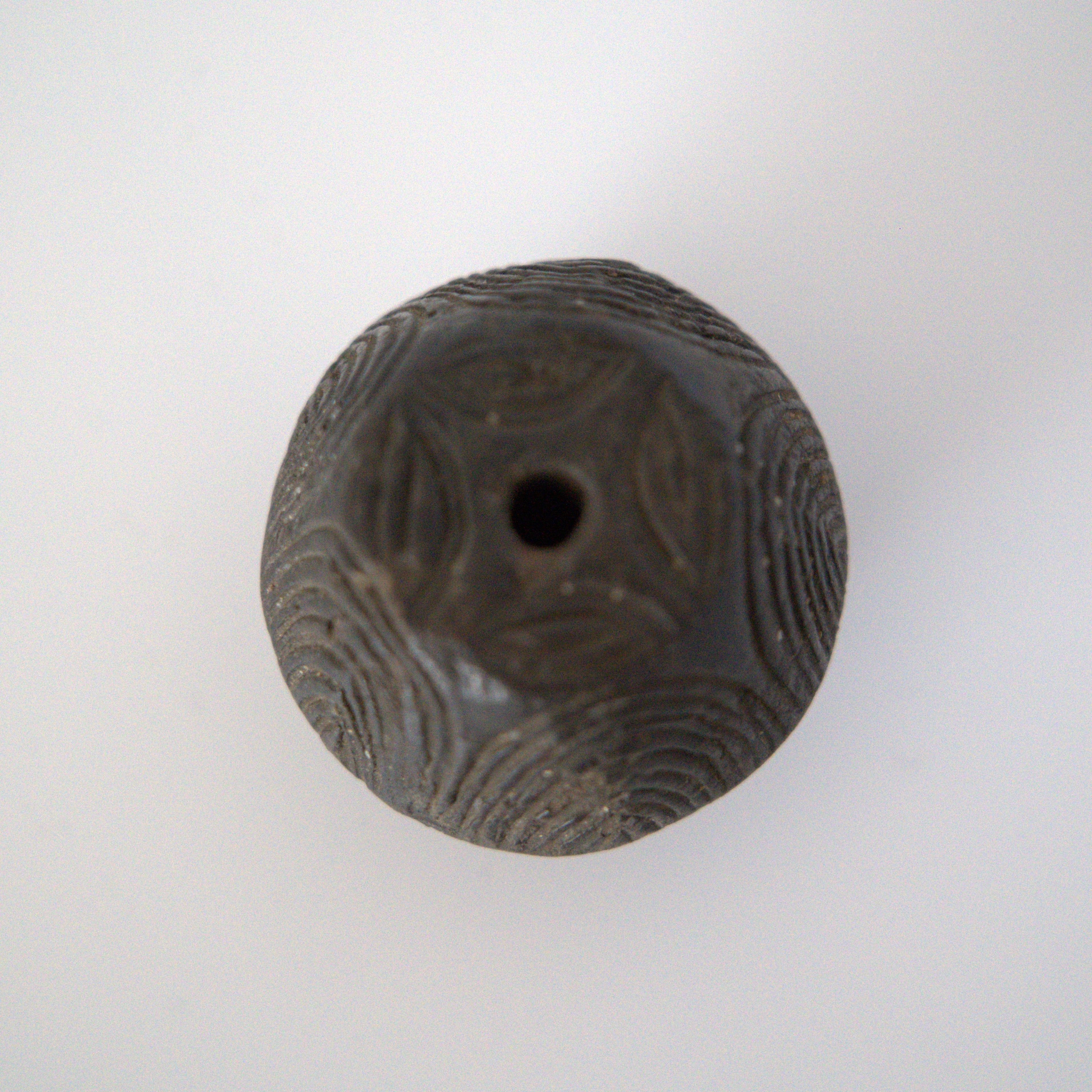 陶製七宝文蓋置 ②