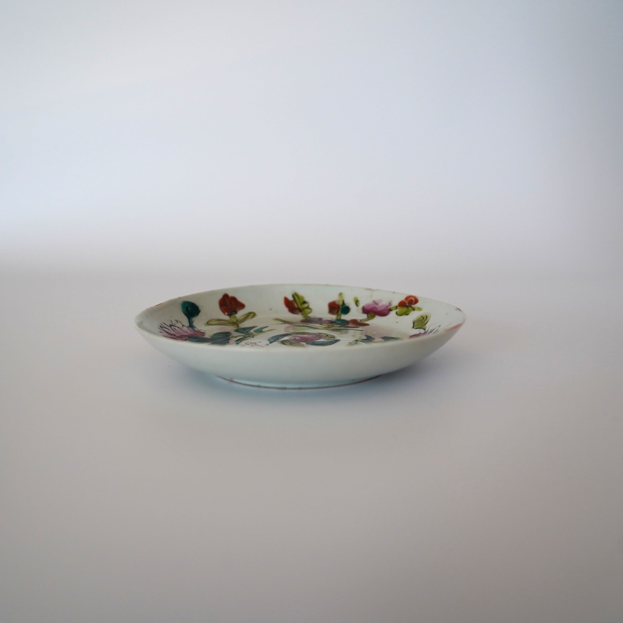 粉彩四季花文皿 ④