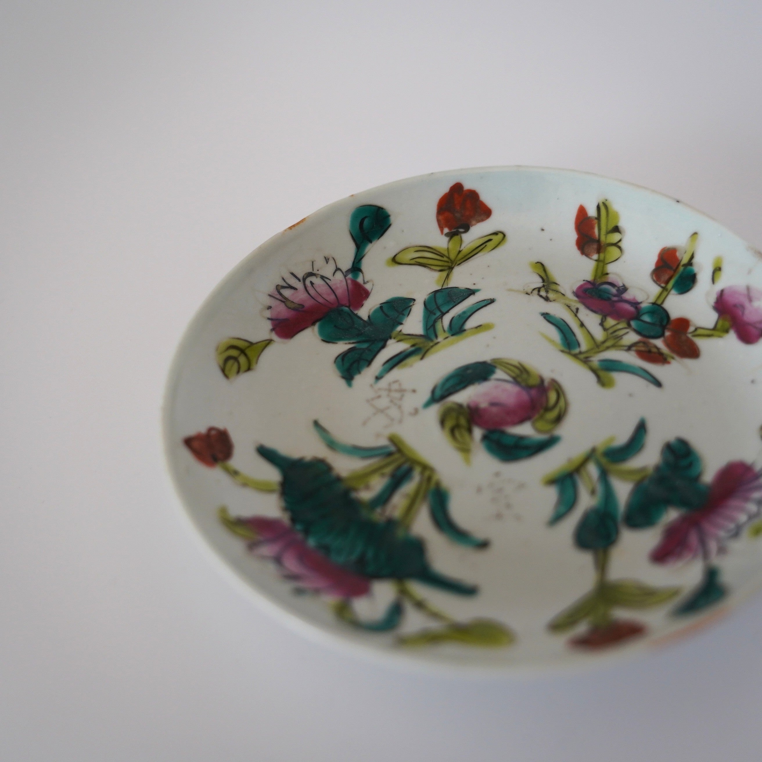 粉彩四季花文皿 ④