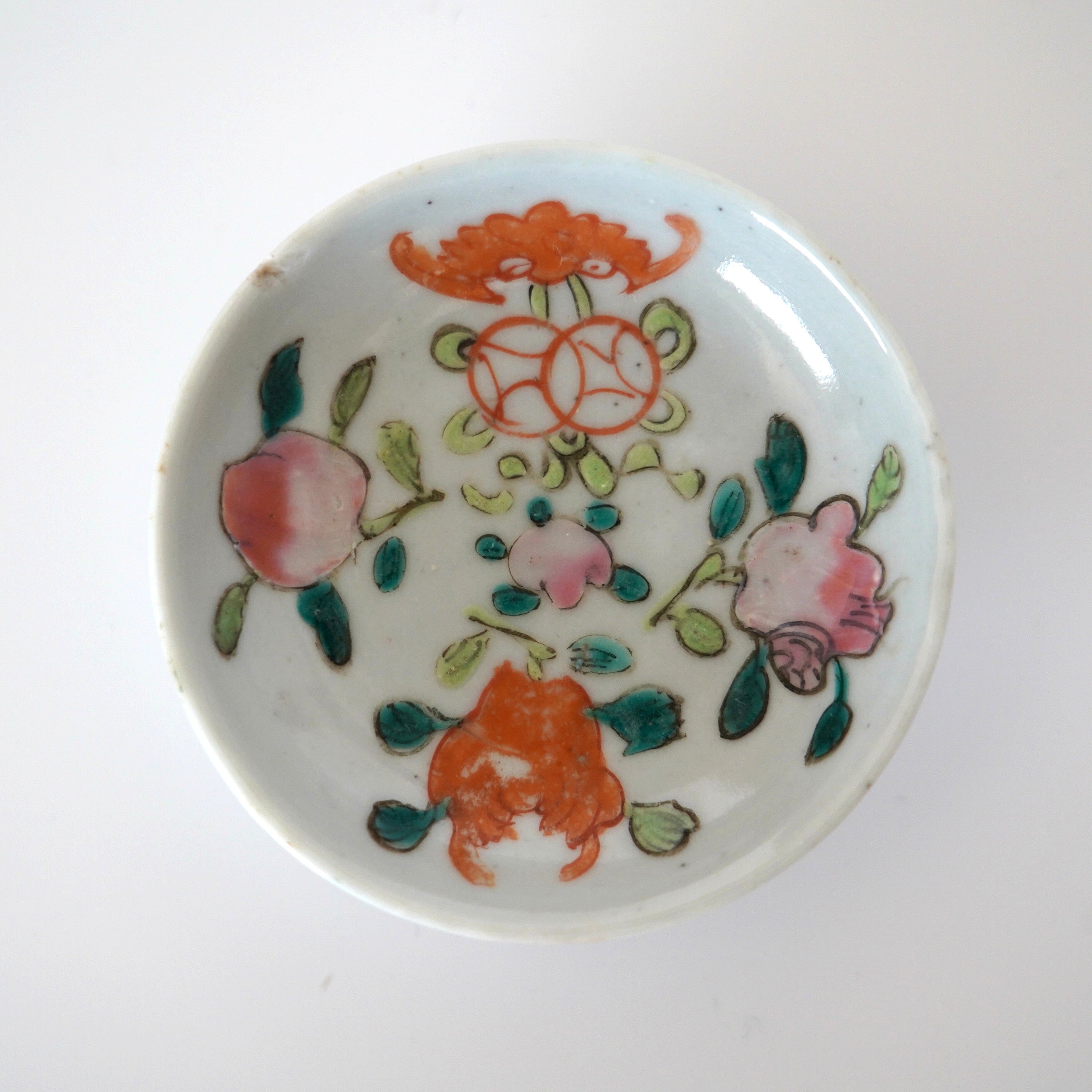 粉彩七宝三多文豆皿 ①