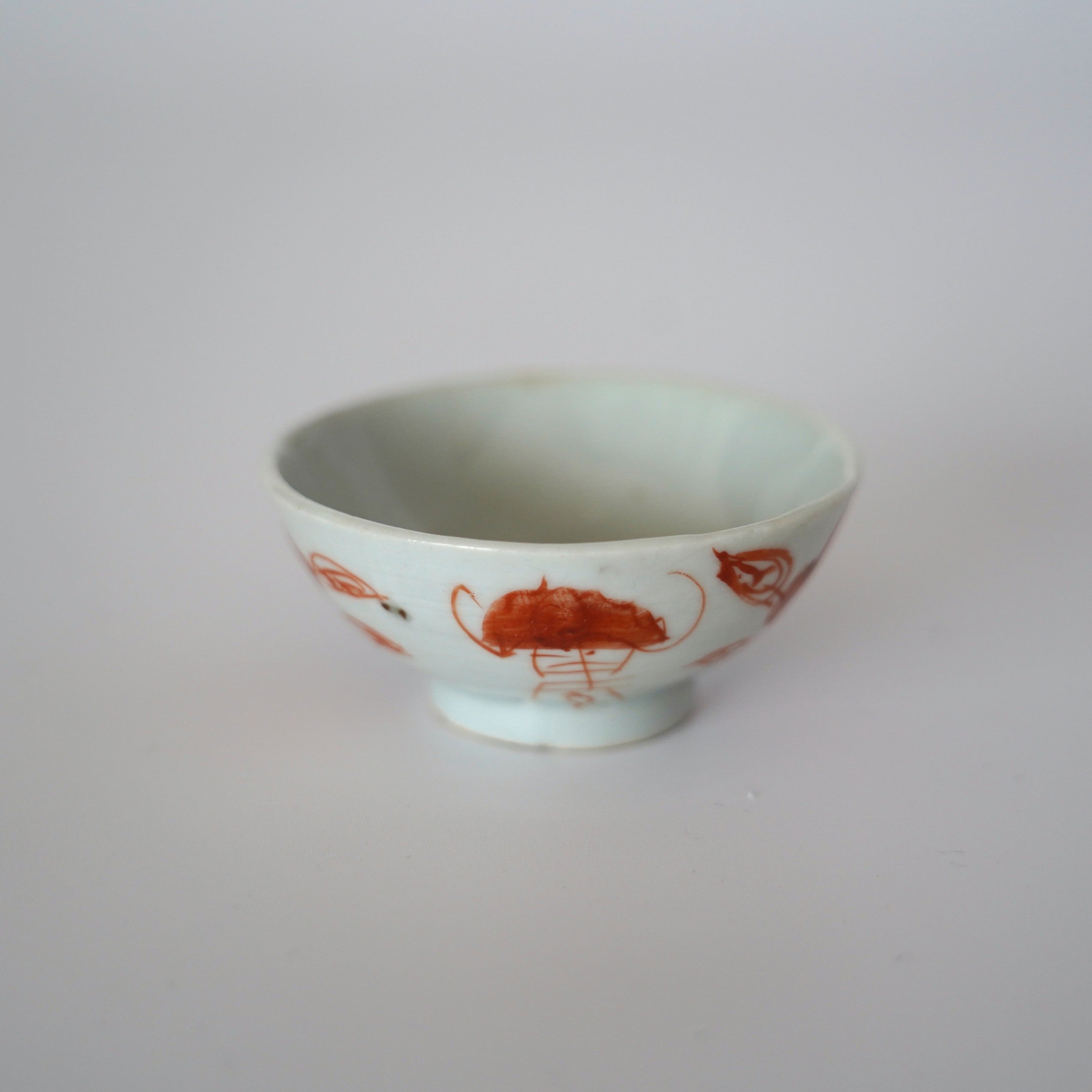 赤絵福寿三多文茶杯 ①