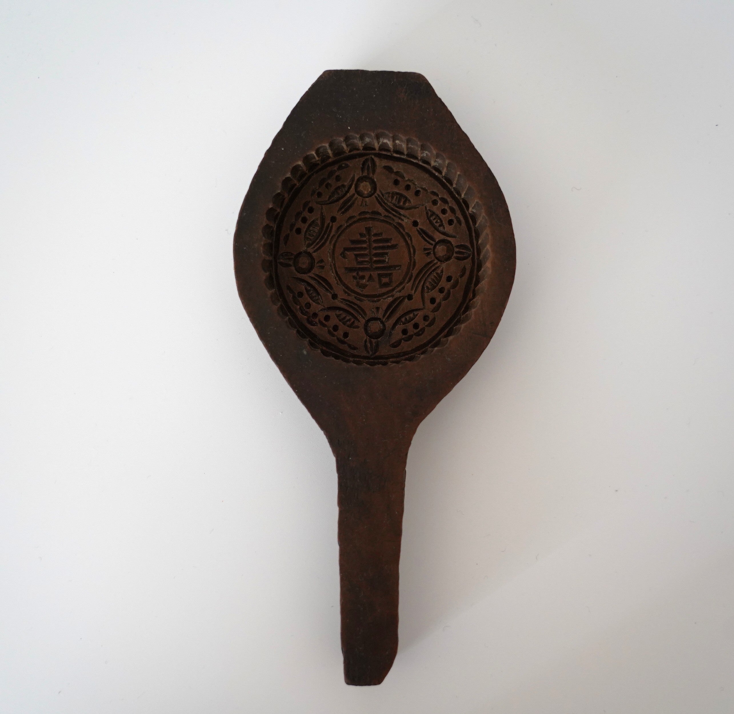 木彫円型寿文月餅型