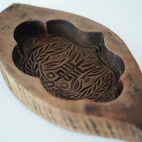 木彫雲型寿文月餅型