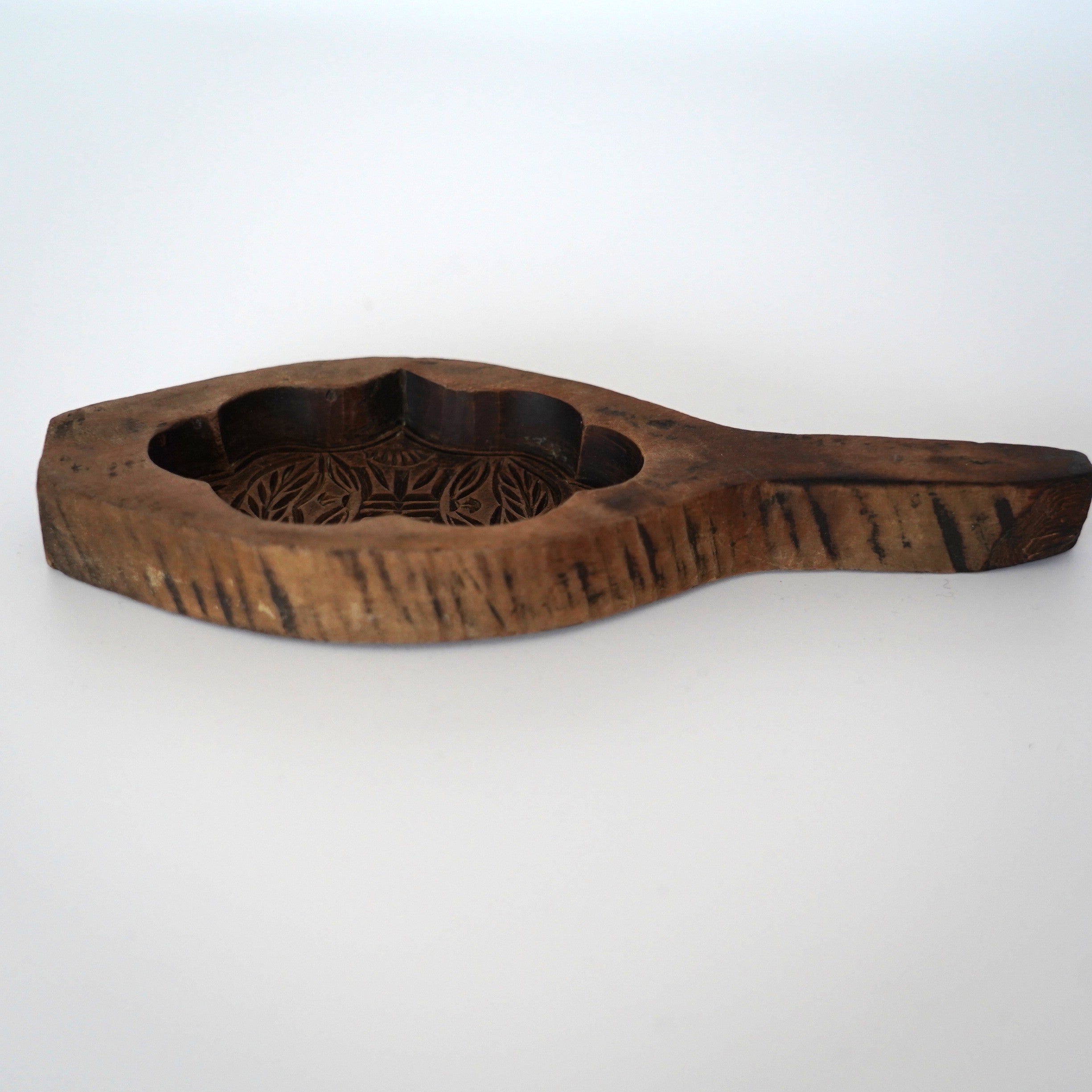 木彫雲型寿文月餅型