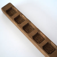 木彫五連草花文月餅型