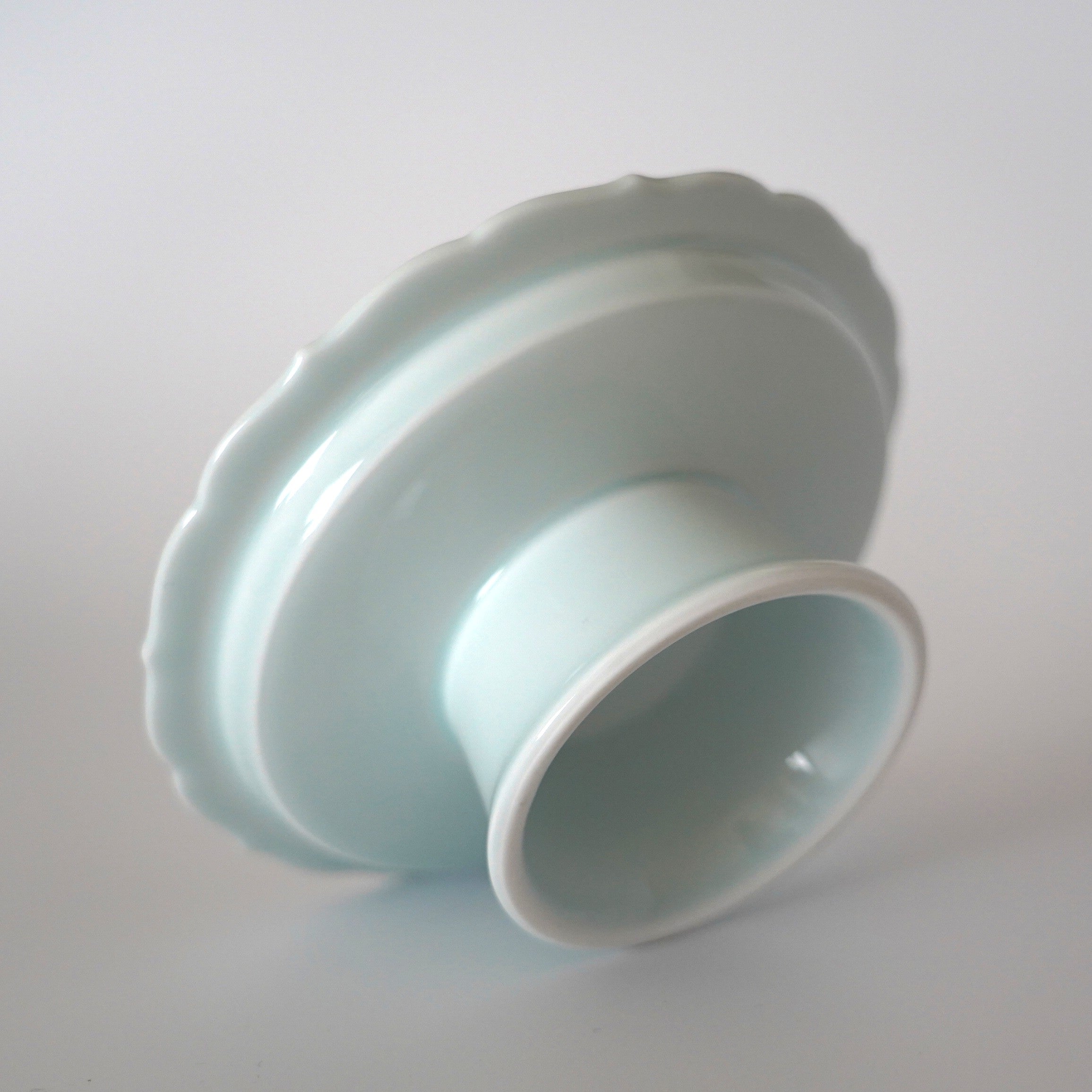 影青刻花高脚壺承