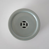 天青貫入七宝文茶船