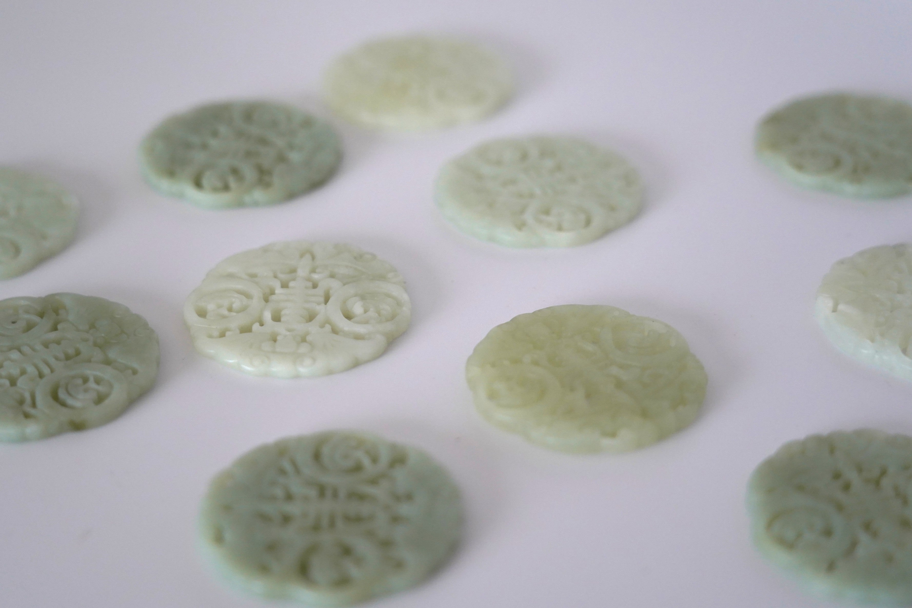 石製寿蝙蝠蝶文蓋置