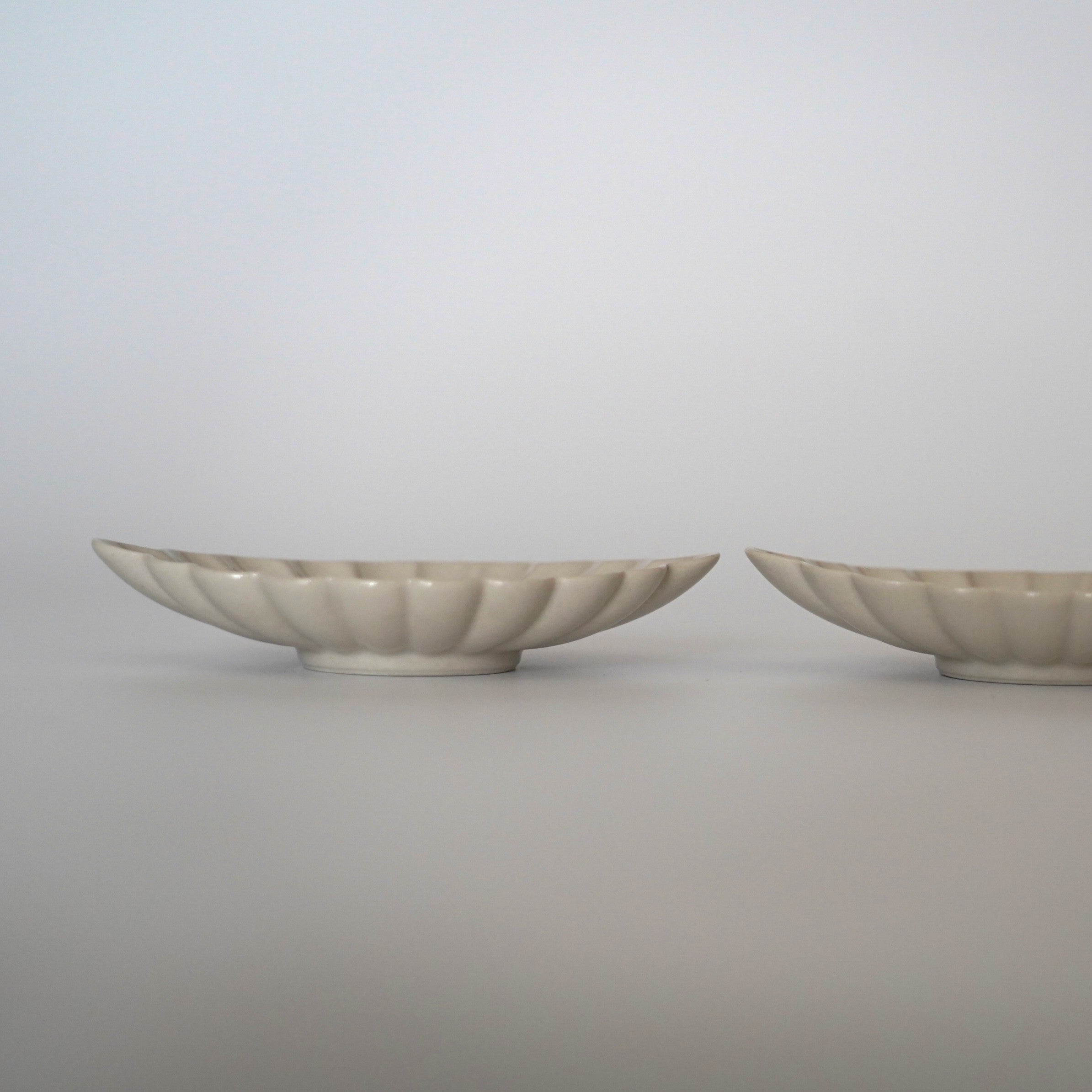 草木灰釉菊花茶托3枚セット