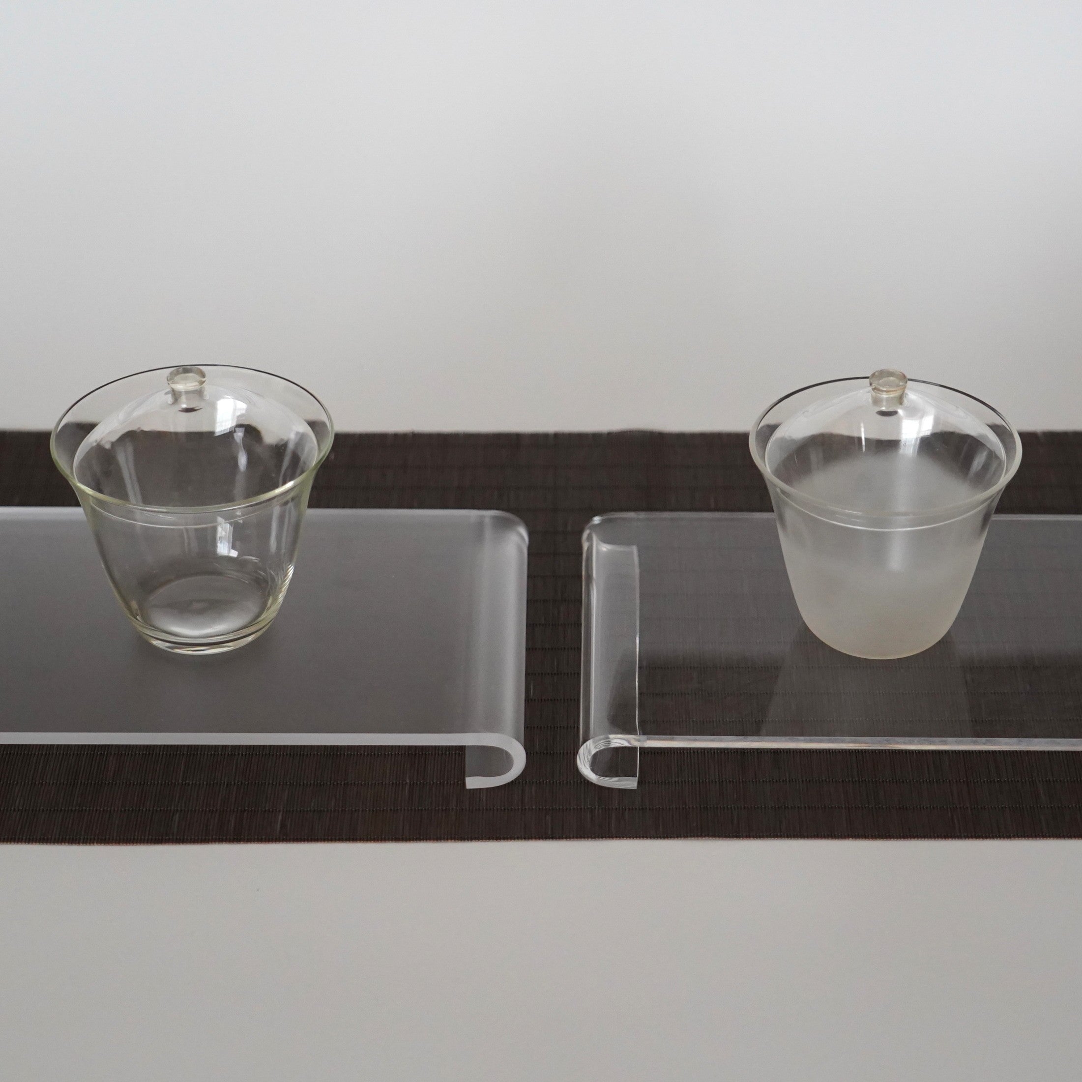 アクリル製壺承・曇り