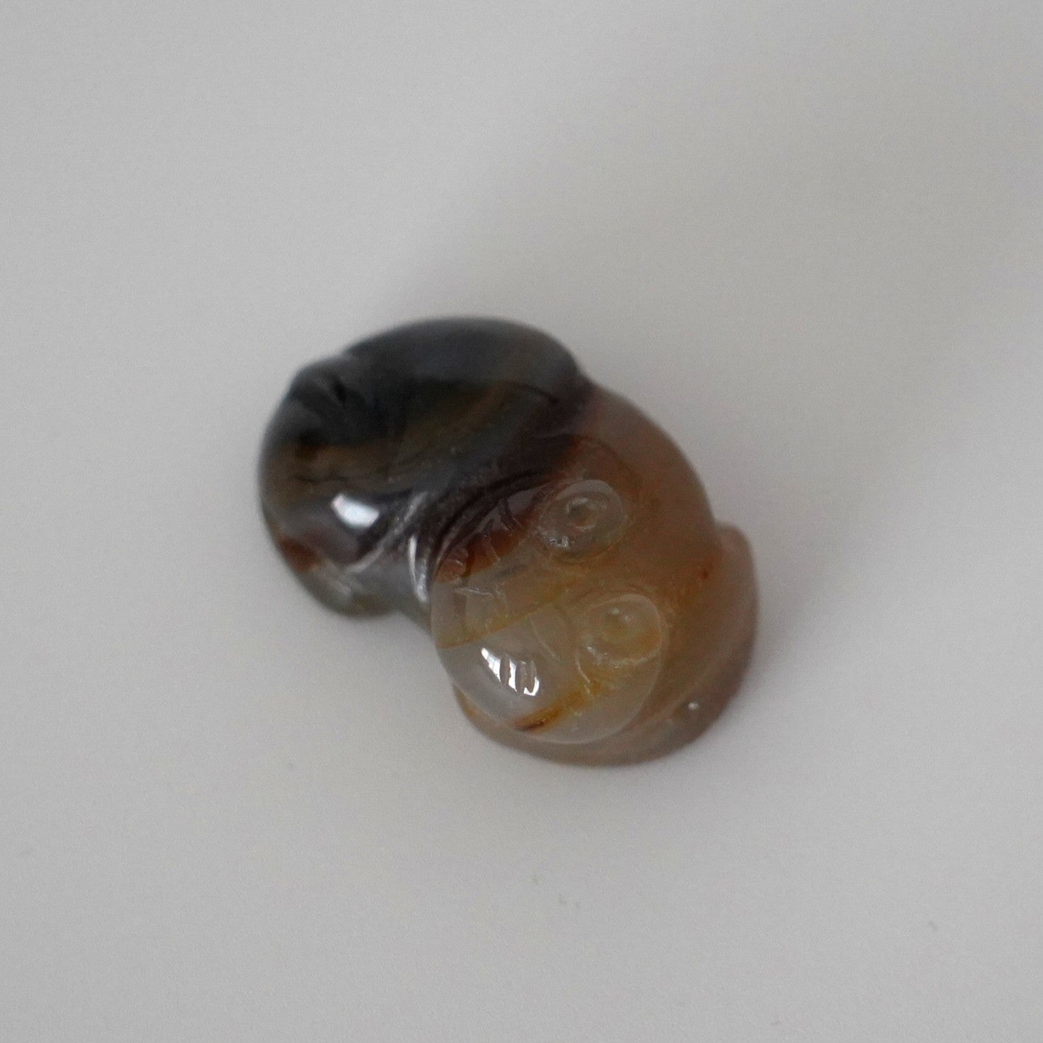 石製回頭猫茶枕右③