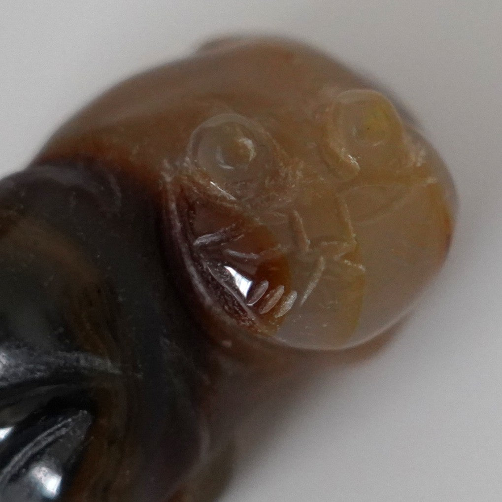 石製回頭猫茶枕右③