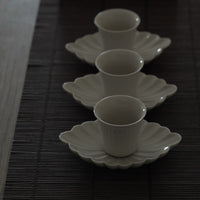 草木灰釉菊花茶托3枚セット